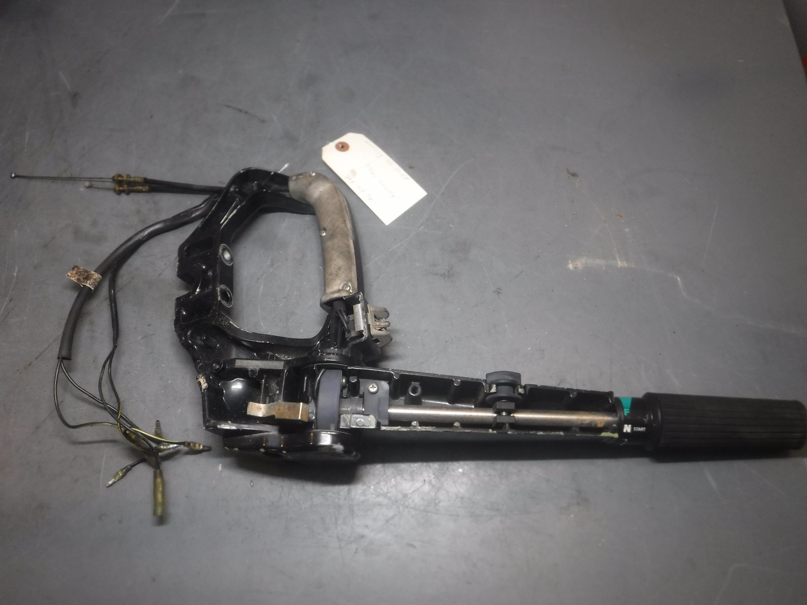 MERCURY 25 30HP TILLER HANDLE OEM 898103T4 | eBay